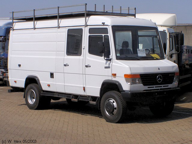 Mercedes Lkw D815